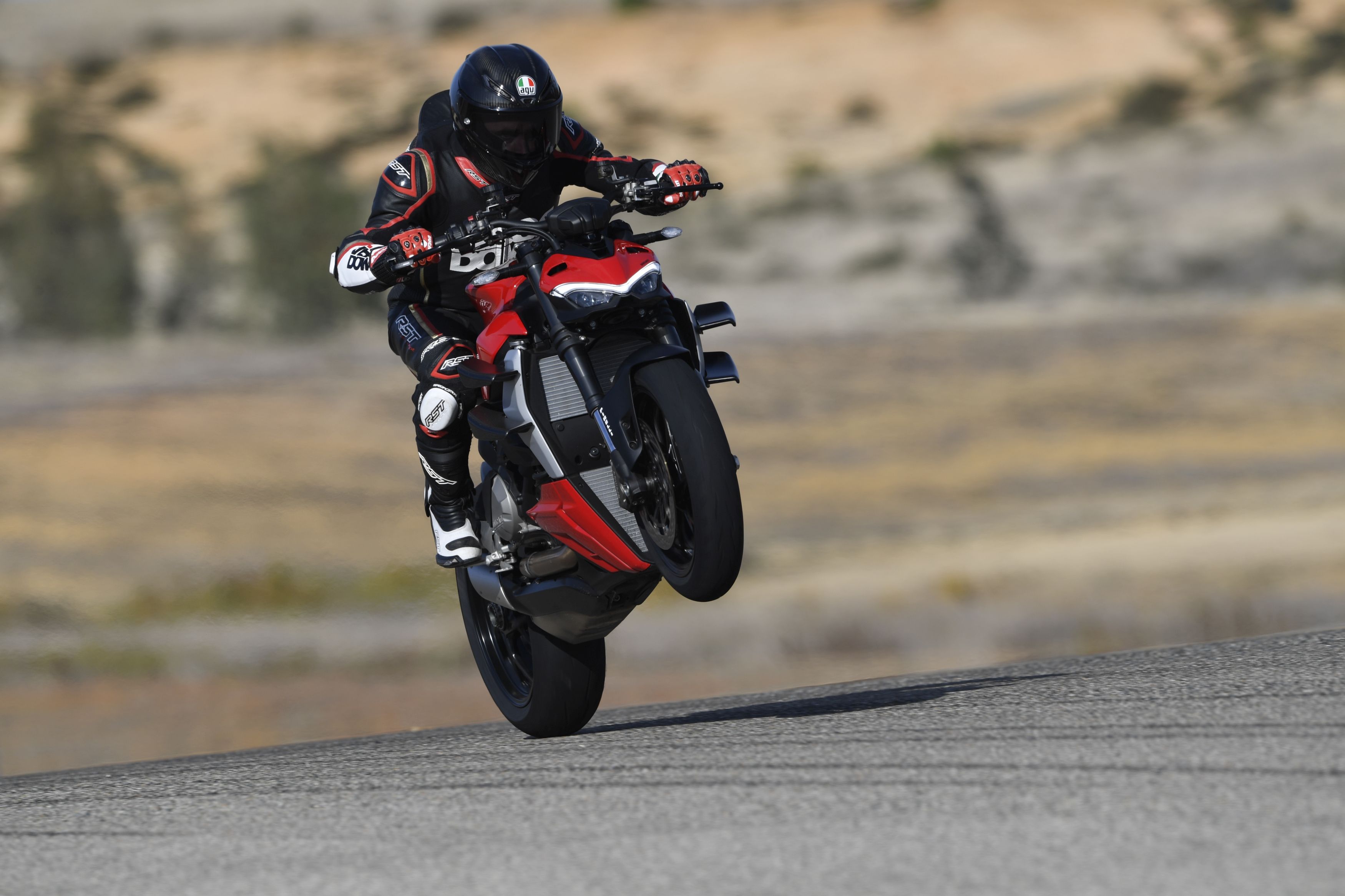 Ducati Streetfighter V2 (2022) road and track review Visordown
